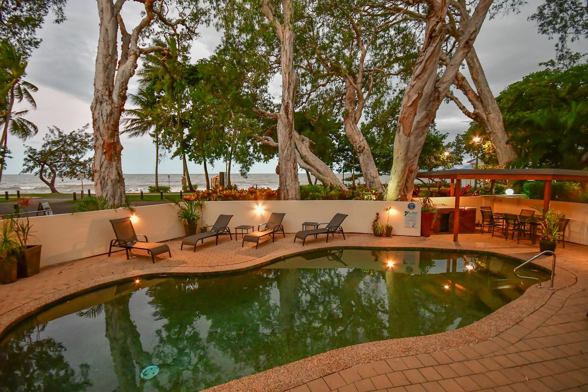 Marlin Waters Beachfront apartamentos Palm Cove Exterior foto